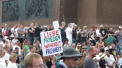 Kilez More live beim "Fest für Freiheit und Frieden" am 29.8. in Berlin (NMTV Mitschnitt)