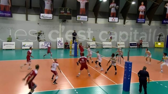 images maritima : la fin du 4e set de Martigues Volley Plessis Robinson