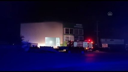 KOCAELİ - Yat üretimi yapan fabrikada çıkan yangın söndürüldü