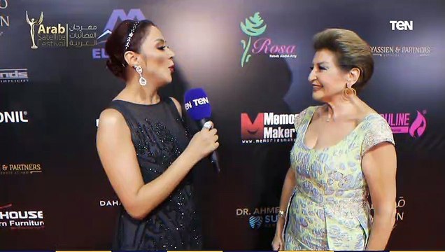 الفنانة ليلى عز العرب تكشف عن آخر أعمالها الفنية مع أكرم حسني ونيللي كريم