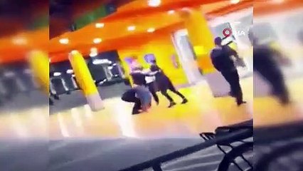 Brezilya’daki süpermarkette siyahi bir adam dövülerek öldürüldü