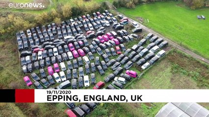 شاهد:  في لندن "مقبرة لسيارات الأجرة '' بسبب الإغلاق