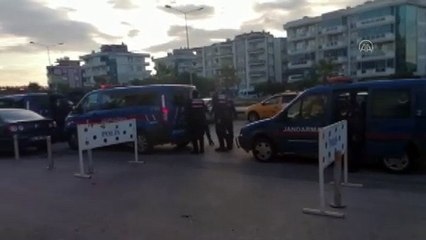 İZMİR - Bir kişinin öldüğü silahlı kavgayla ilgili 3 şüpheli tutuklandı