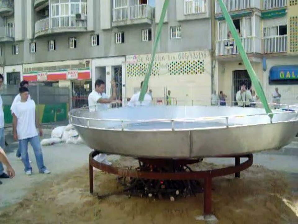 PAELLAS GIGANTES LA BAMBINA