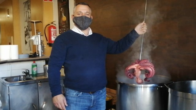El pulpo á feira vuelve al restaurante gallego de Fuchela dos meses después