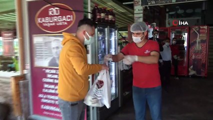 Korona Kısıtlaması 'Adana Kebap' Aşkına Engel Olamadı