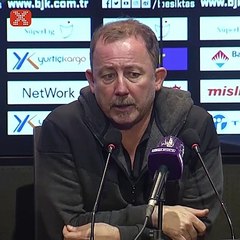 Sergen Yalçın: "Sahada bir şey veremezsen oynayamazsın"