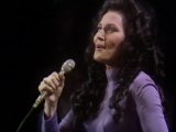 Loretta Lynn - Coal Miner's Daughter (Live On The Ed Sullivan Show, May 30, 1971)