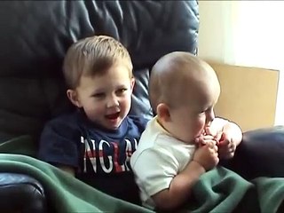 Charlie bit my finger - again !