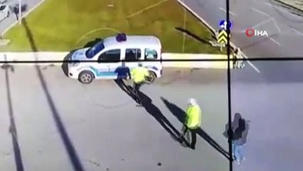Kimliğini evde unuttu, yardımına polis ekipleri koştu