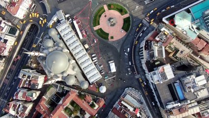 Kısıtlama sonrası Taksim'de hayat normale döndü