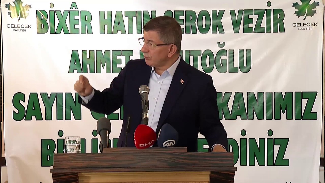 Davutoğlu, Kavala ve Demirtaş’ı hatırlattı: Tutuklu yargılanmalar özgürlük hakkı ihlalidir
