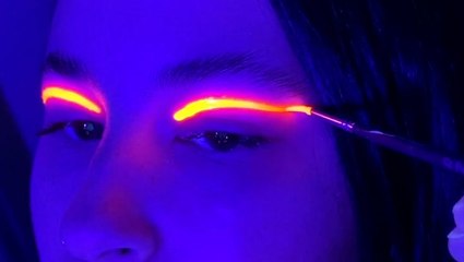 Neon eyeliners glow in the dark