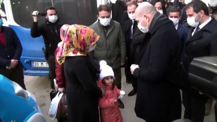 HAKKARİ - Bakan Soylu, Yüksekova'da esnafı ziyaret etti