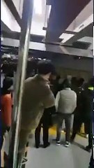 Çin'de koronavirüs isyanı! Kaos görüntülendi