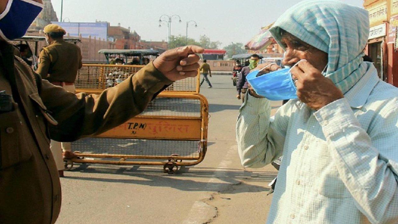 Corona: Mask saves the lives of others too, say experts