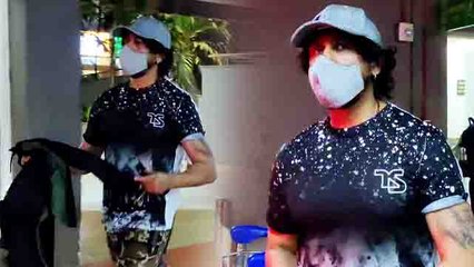 Sonu Nigam दिखे मुंबई एयरपोर्ट पर; कहां चले Sonu ? | FilmiBeat
