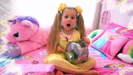 Diana Juega con Instrumentos Musicales para Niños