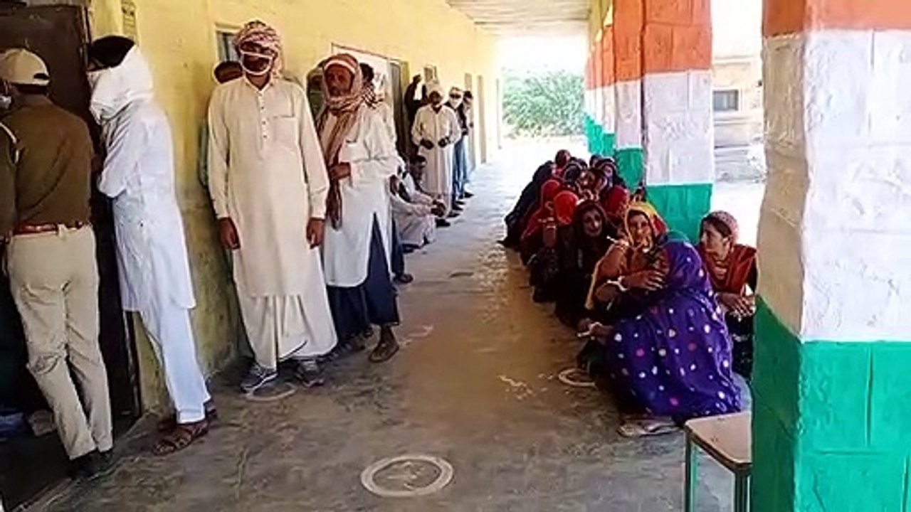 Video: ग्राम पंचायतों में उत्साह  के साथ किया मतदान