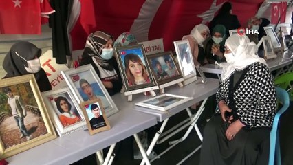 HDP önünde evlat nöbeti tutan ailelerden Arınç’a tepki