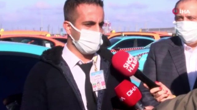 Araçta unutulan 300 bin Euro'yu sahibine teslim eden taksici konuştu: 70 bin lira kredi borcum var; yine olsa yine yaparım