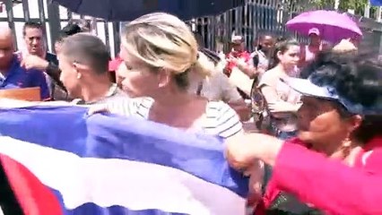 VENEZUELAN PLEADS FOR HUMANITY FOR MIGRANTS