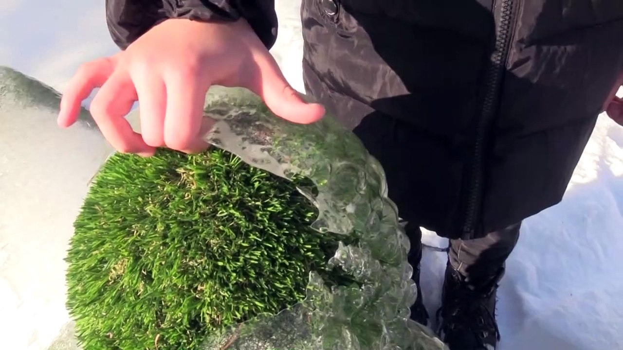 State of emergency in Russia's Vladivostok as landscape draped in ice