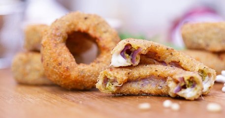 Croustillez de plaisir avec les onion rings à la mozzarella et au pesto  !