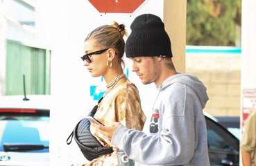 Justin Bieber está 'completamente e totalmente obcecado' pela esposa Hailey Bieber