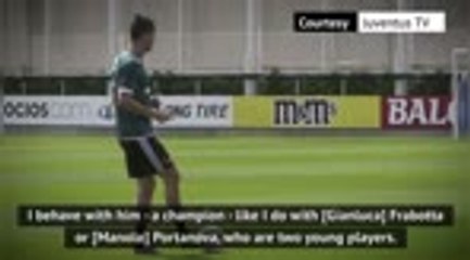 Ronaldo doesn't receive special treatment - Pirlo