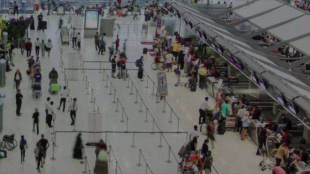 Record Number of Travelers Flood Airports, Despite CDC Thanksgiving Travel Warning