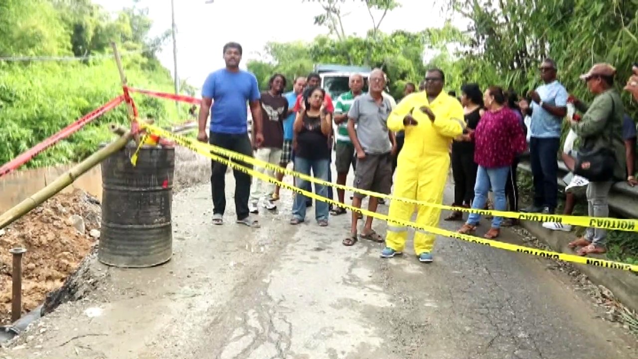 Cedros Residents Protest Landslip