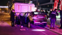 İZMİR - Kamyona çarpan cipin sürücüsü polis memuru hayatını kaybetti
