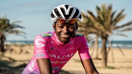 Phillips Lauds First Citizens Sports Man and Woman