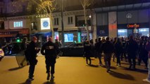 PARİS - Polis, kamplarını dağıttığı sığınmacıları sokak sokak kovaladı