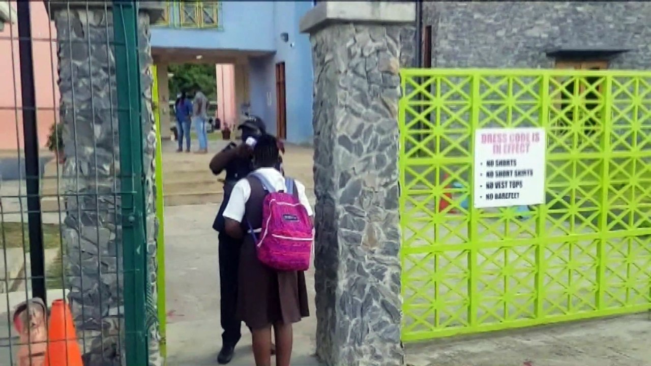 Expert Warns Country to Make Masks Mandatory and Enforce the Regulations