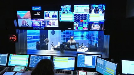 Ségolène Royal : "À cause de Barbara Pompili, les visons ne verront pas Noël !" (Canteloup)