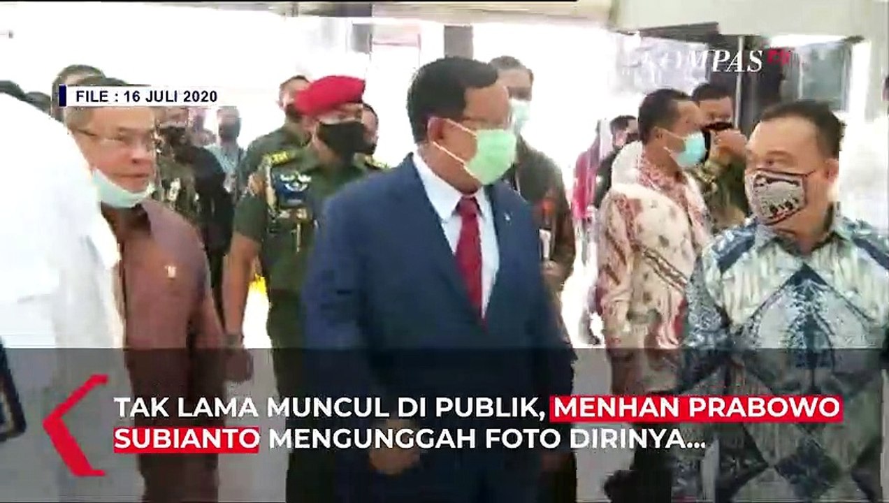 Lama Tak Muncul, Prabowo Unggah Foto Bersama Keris Pangeran Diponegoro