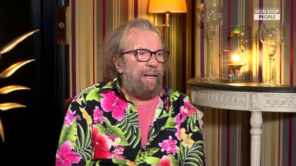 Évelyne Thomas - Antoine : comment la chemise à fleur est devenue son "emblème"