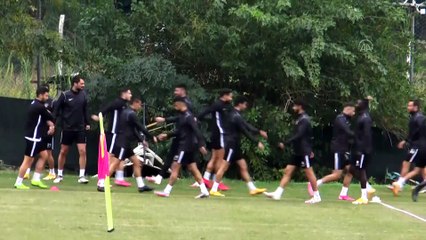 HATAY - Atakaş Hatayspor'un evinde bileği bükülmüyor