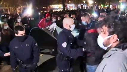 Conmoción en Francia por un violento desalojo de migrantes en París