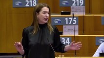 L'eurodiputada Clare Daly acusa els grans grups de silenciar la repressió a Catalunya