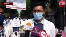 केजीएमयू के जूनियर डॉक्टर भूख हड़ताल पर