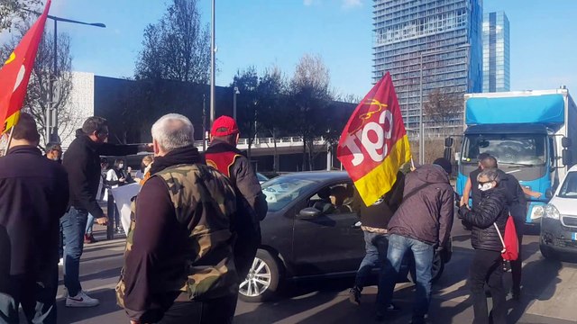 Marseille. Les étudiants infirmiers manifestent devant l'ARS