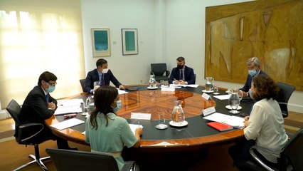 El Gobierno propone limitar a 6 personas las reuniones en Navidad
