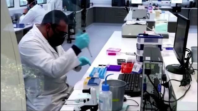 Λογικά αυτή την εβδομάδα πάμε σε πτώση κρουσμάτων και διασωληνωμένων. Δεν ξέρουμε πολλά ακόμη για το εμβόλιο