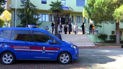 İSTANBUL - Kadın muhtarlar, jandarmayı ziyaret etti