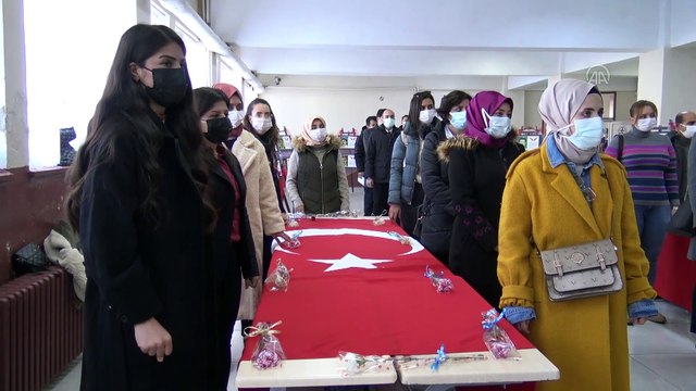 KARS - Göreve yeni başlayan öğretmenler için yemin töreni düzenlendi