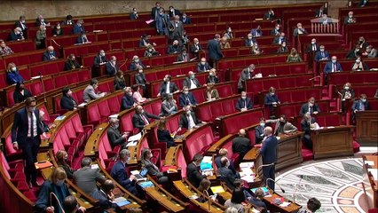Les députés rendent hommage à Christophe Dominici dans l'hémicycle après l'annonce de la mort de la légende du XV de France