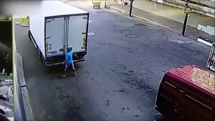 5 fruits et légumes par jour... Ce livreur va en prendre un peu plus